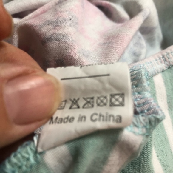 She & Sho Women’s Tee Shirt Short Sleeve Stripe Floral Soft Comfy Front Pocket - Picture 5 of 9